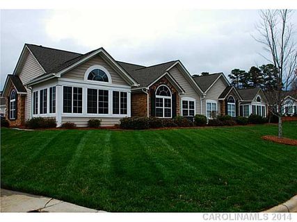 257 Lone Oak Circle sold home in The Village At India Hook, Rock Hill, SC