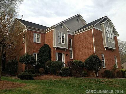 9220 Tillot Drive sold home in Benton Woods, Matthews, NC