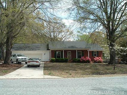 175 Willow Oaks Drive sold home in Edgewood Hills, China Grove, NC