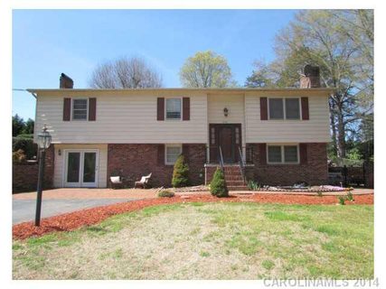5051 Ne 36th St Drive