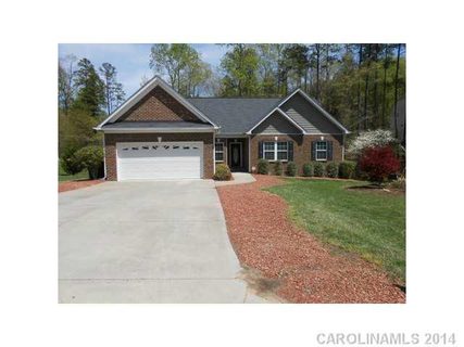 1076 Se Arrowhead Drive