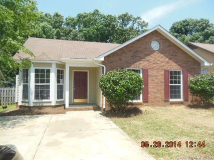 6010 White Cliffs Drive sold home in Brittany Downs East, Monroe, NC
