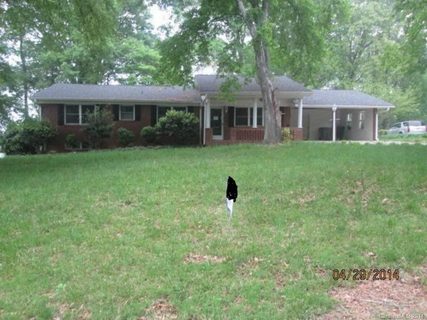 1808 Wildwood Road