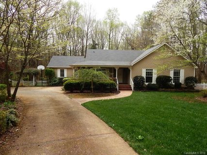 14205 Maple Hollow Lane