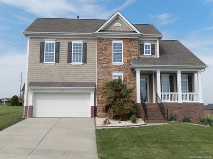 135 Tenth Green Court sold home in Fox Den Country Club, Statesville, NC