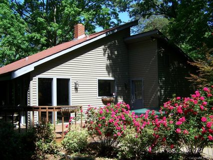 2106 Lynmore Drive 6&7 sold home in Lynmore, Sherrills Ford, NC