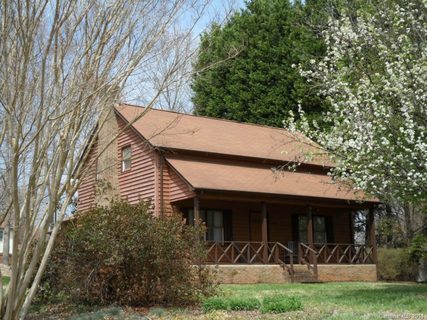 1307 32nd Street Court sold home in Stoneridge, Conover, NC
