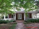 526 W End Avenue sold home in Statesville, SC