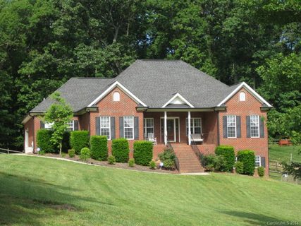 7650 Maple Bluff Lane