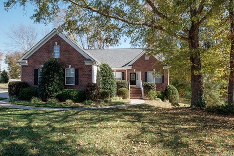 1918 Weighmont Court 78