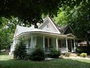 214 S Race Street sold home in Statesville, SC