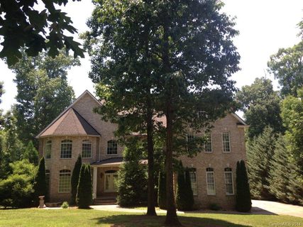 142 Oasis Lane