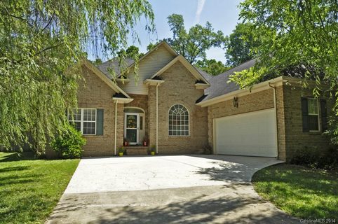 2411 E Providence Drive sold home in East Providence Estates, Charlotte, NC