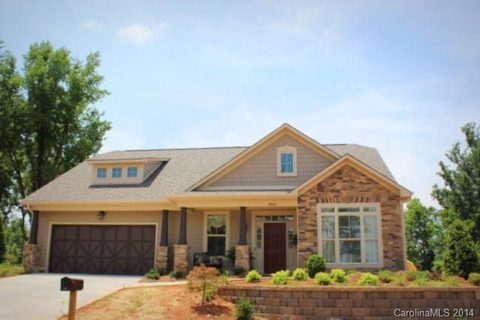 3133 Glacier Court sold home in The Village at the Mountain, Gastonia, NC