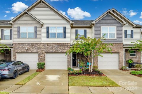 352 Kennebel Place