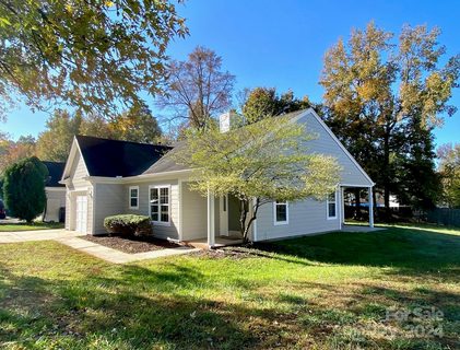 3127 Mintleaf Drive sold home in Grenelefe Village, Charlotte, NC