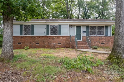 1513 Greenview Place