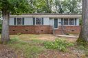 1513 Greenview Place sold home in Charlotte, SC