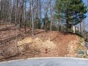 328 Carriage Crest Drive sold home in Hendersonville, SC