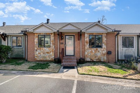 1112 Hanford Place sold condo in Ridgeview, Concord, NC