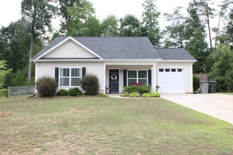 1326 Laurel Woods Drive