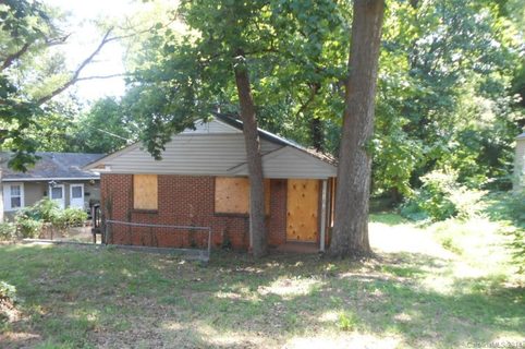 2722 Carol Avenue sold multi-family property in Summit View, Charlotte, NC