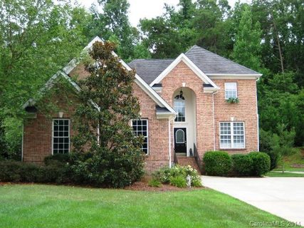 2843 Arrowwood Lane