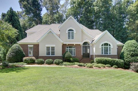 1320 Hudson Place 14