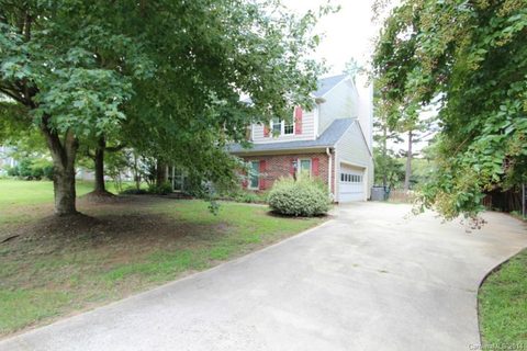 153 Edgewater Drive