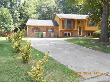 7148 Markway Drive sold home in Chestnut Ridge, Charlotte, NC