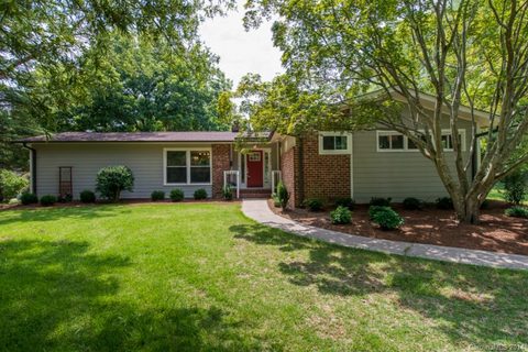 4301 Darwin Circle sold home in Woodlawn Park, Charlotte, NC