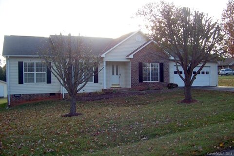 5092 Gold Leaf Trail sold home in Laural Springs, Conover, NC