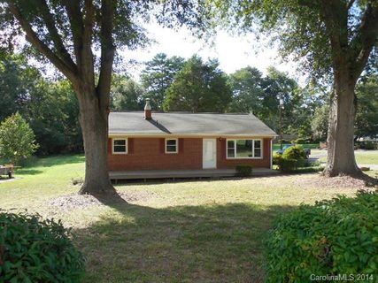 405 Pinkney Road