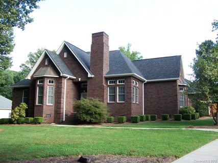 8184 Windsong Road sold home in Windsong, Denver, NC