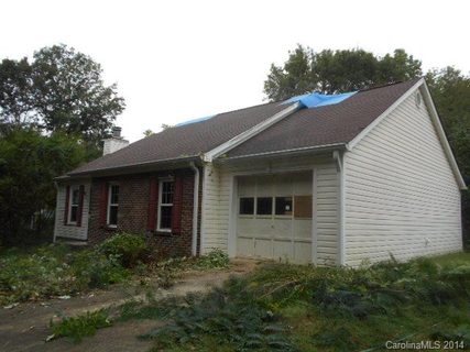 2228 Pinebrook Circle sold home in Lewis Forest, Charlotte, NC