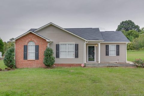 5306 Stonewood Drive sold home in Parkwood Crossing, Monroe, NC