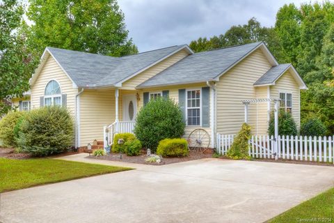 7556 Anchors Aweigh Lane