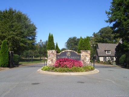 8117 Bayview Lane