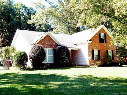 3111 Cresthill Drive