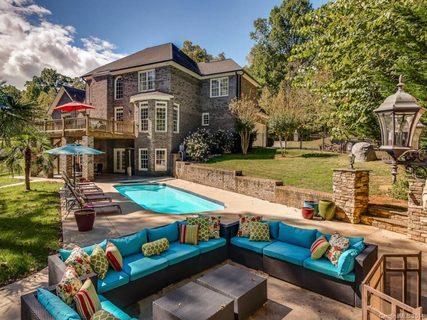 19007 Callaway Hills Lane sold home in Runneymede, Davidson, NC