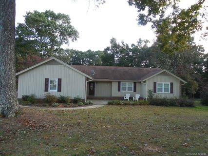 2985 Irish Street sold home in Oakcrest, Newton, NC
