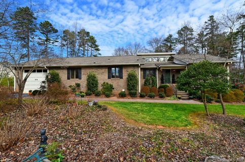 99 Dorie Drive