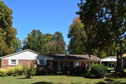 112 Colonial Drive