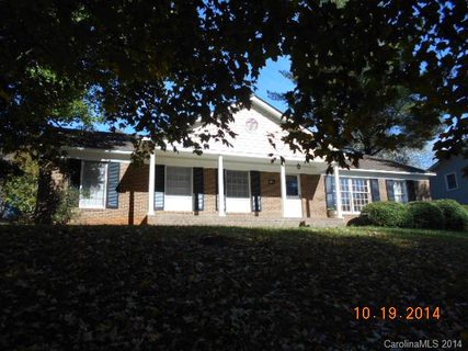 2511 Cliffside Drive