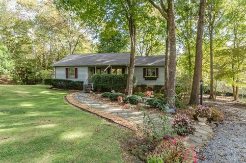 7017 Knotty Pine Road sold home in Whispering Pines, Waxhaw, NC