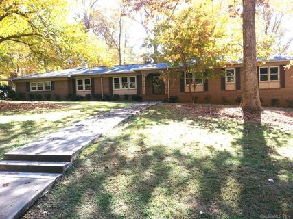1600 Fuller Drive