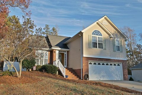 401 Beckingham Court sold home in Beacon Hills, Gastonia, NC