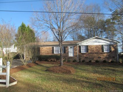 461 Holly Circle