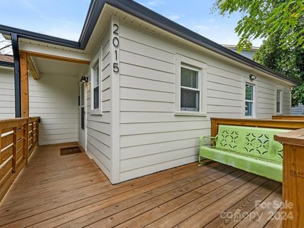2015 Pinckney Avenue