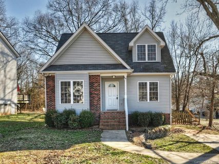 1121 S Walnut Street sold home in Walnut Grove, Kannapolis, NC